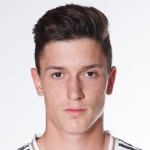 Néstor Lucas