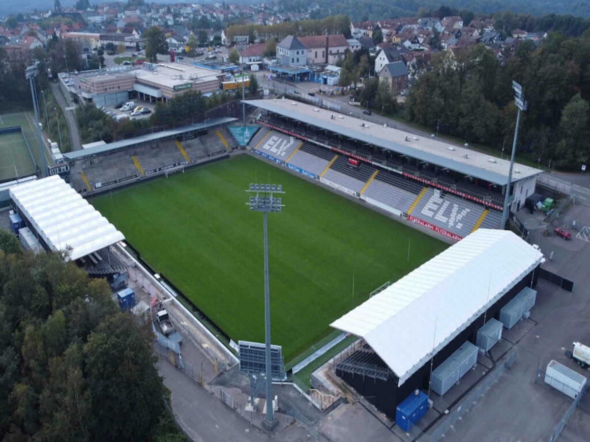 Ursapharm-Arena an der Kaiserlinde