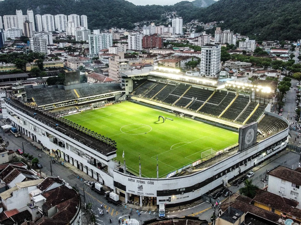 Estádio Urbano Caldeira
